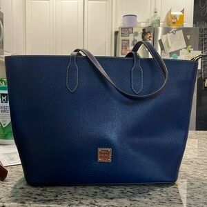 Dooney and Bourne tote